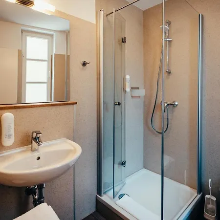 Adler 3* 埃赫施塔特