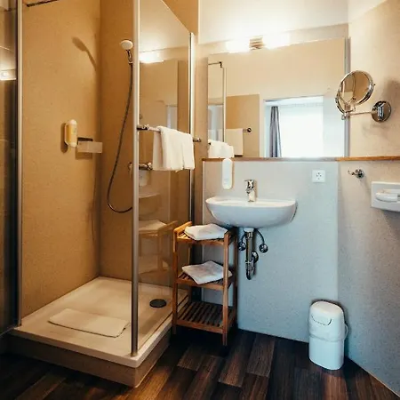 Adler 酒店 埃赫施塔特