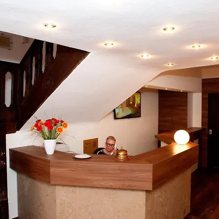 Adler Hotell