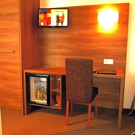 Adler Hotell 3*